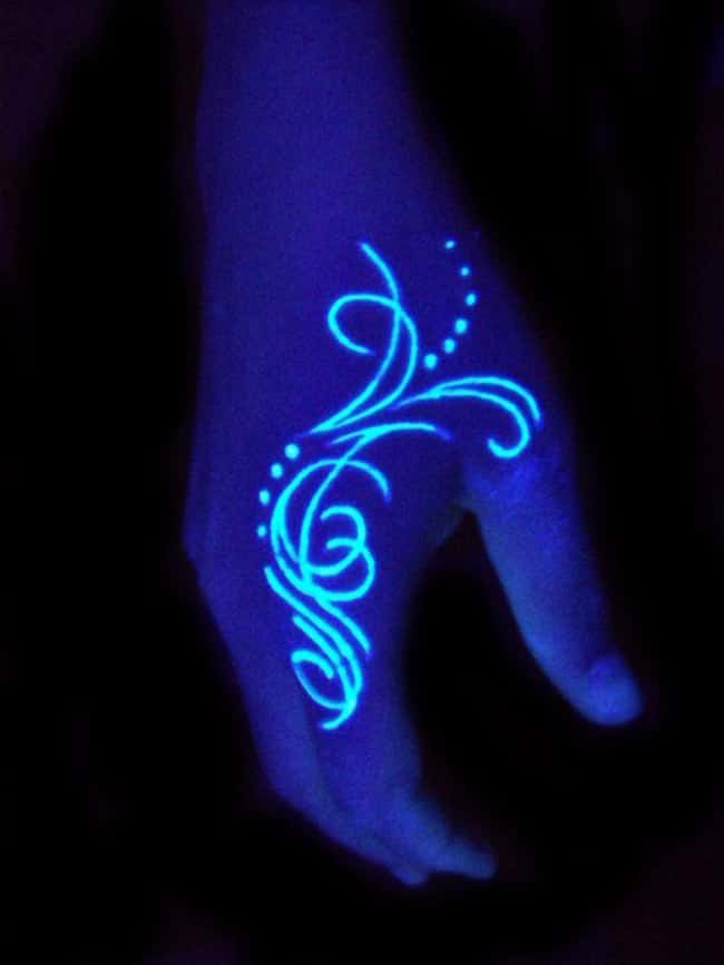 tatouage-fluorescent-1