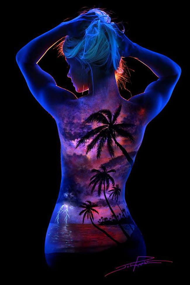 body-painting-fluorescent-(8)