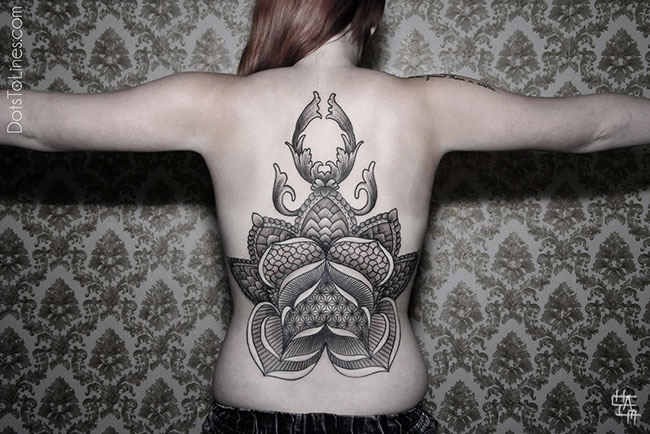 tatouage-dotwork-geometrique-Chaim-Machlev-(11)