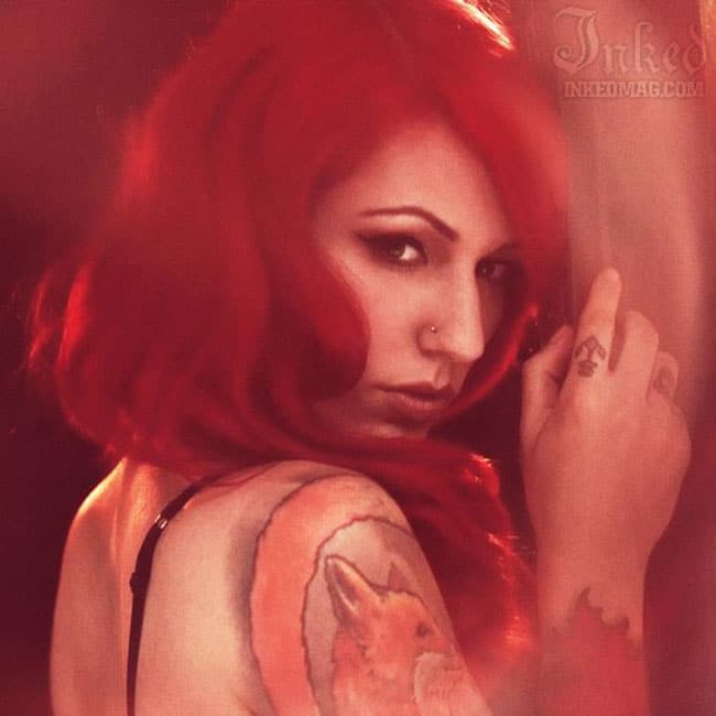 cervean-fox-femme-tattoo-tatouage-sexy-photo-modele--(11)