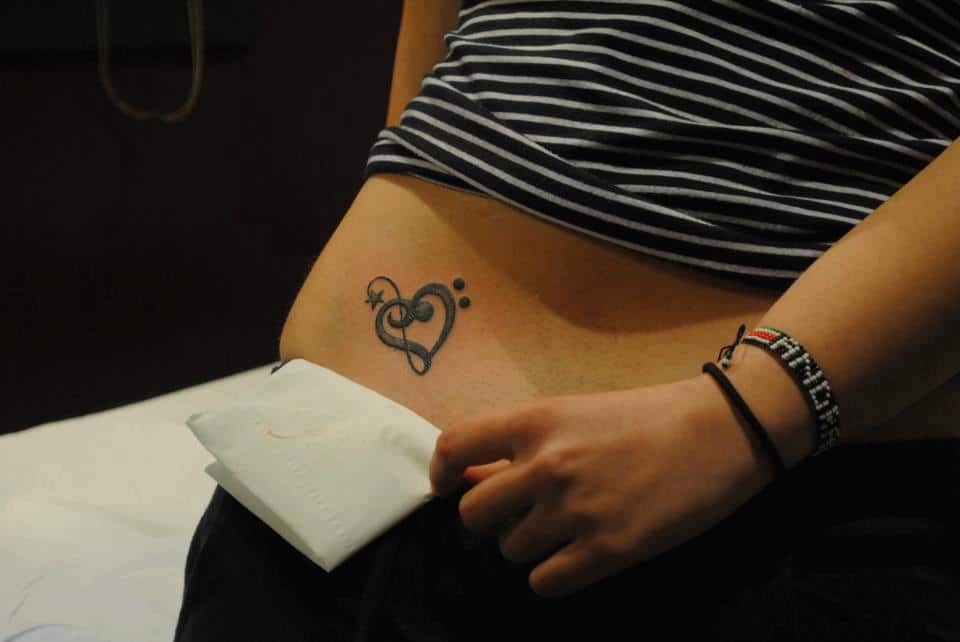 Un tatouage de Coeur 19 – Inkage